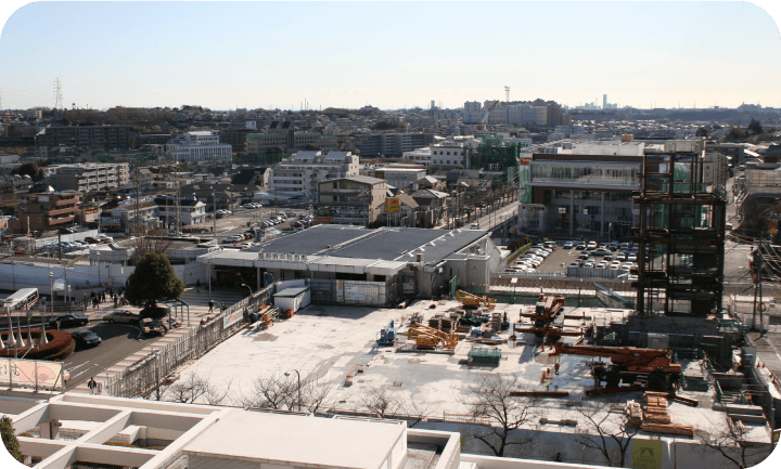 2006 たまプラーザ駅 駅前開発工事が進み、改札の場所も変わりました